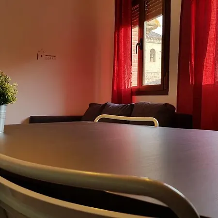 Santa Ursula 2 Parking Público Por A 50 M 18 Euros Dia * Toledo