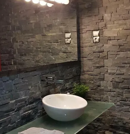 Santa Ursula 2 Parking Público Por A 50 M 18 Euros Dia *