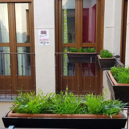 Santa Ursula 2 Parking Publico Por A 50 M 18 Euros Dia Apartmán